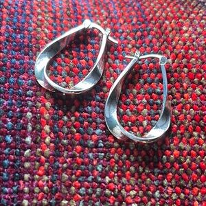 Modern .925 Sterling Silver Twisted Hoop Earrings